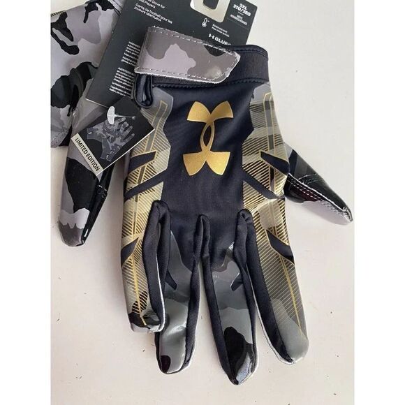 Under Armour UA F8 LE Gold Camo Football Gloves Men’s Sz XL Limited Edition NEW - Picture 4 of 11